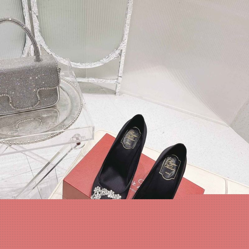 roger u1u1er flat shoes